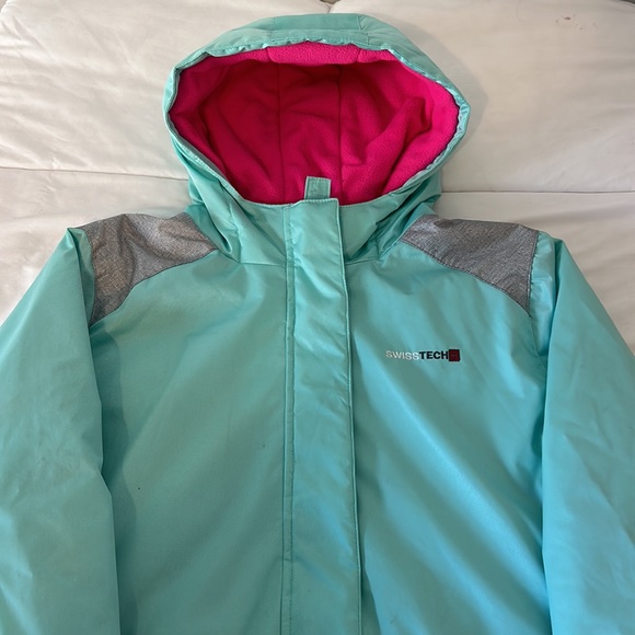 Swiss Tech Jacket - Picture 2 of 8